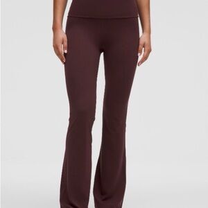 Lululemon groove foldover pant regular length in goodnight plum
